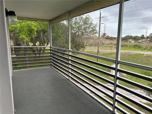 4 Vista Gardens Trail 207, Vero Beach, FL 32962