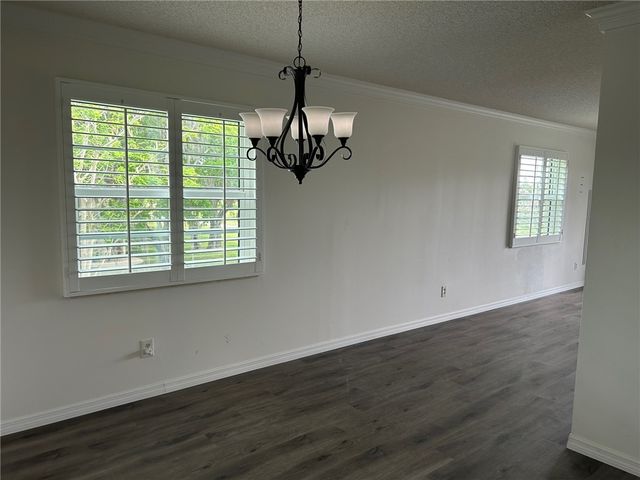 4 Vista Gardens Trail 207, Vero Beach, FL 32962