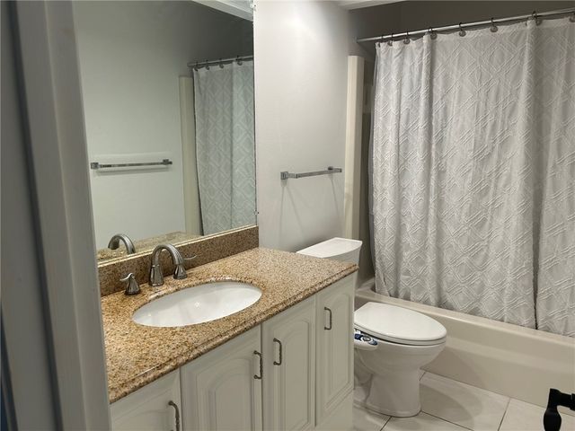 4 Vista Gardens Trail 207, Vero Beach, FL 32962