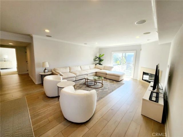 1920 Malcolm Avenue 401, Los Angeles, CA 90025
