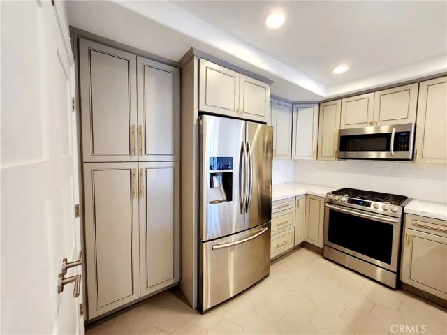 1920 Malcolm Avenue 401, Los Angeles, CA 90025