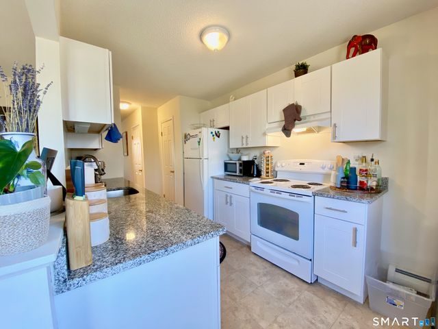 908 State Street 11, New Haven, CT 06511