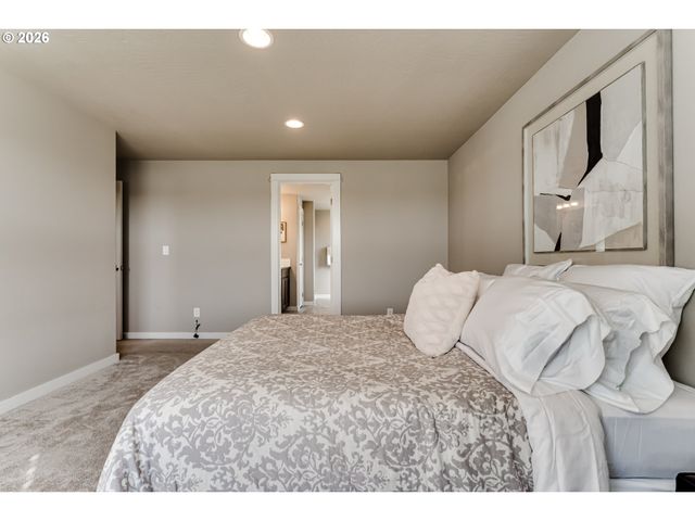 1375 LORIEN Ln, Eugene, OR 97404