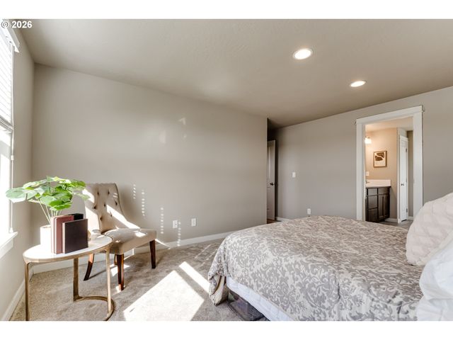 1375 LORIEN Ln, Eugene, OR 97404