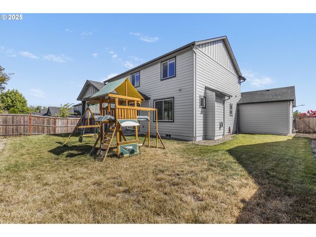 1375 LORIEN Ln, Eugene, OR 97404