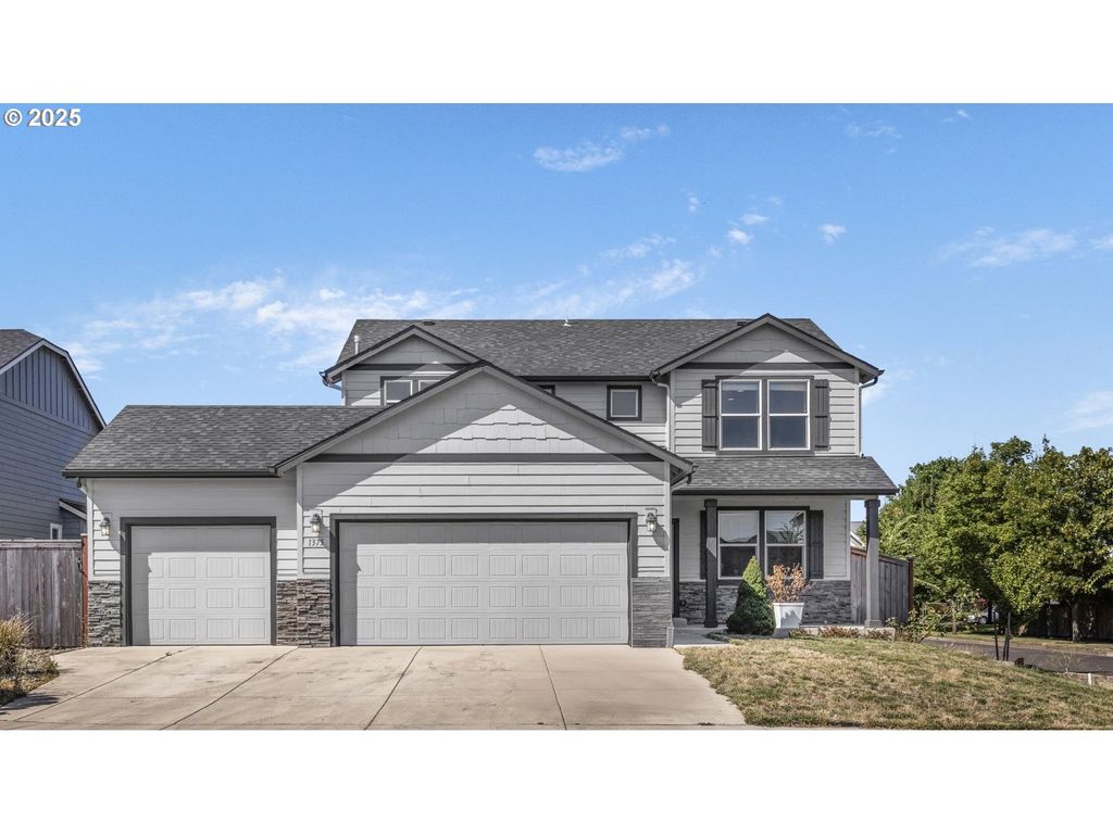 1375 LORIEN Ln, Eugene, OR 97404