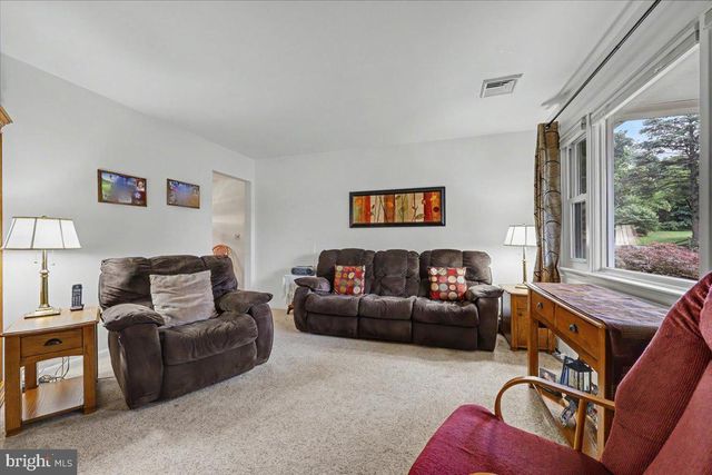 451 SAYLORS MILL RD, Spring City, PA 19475