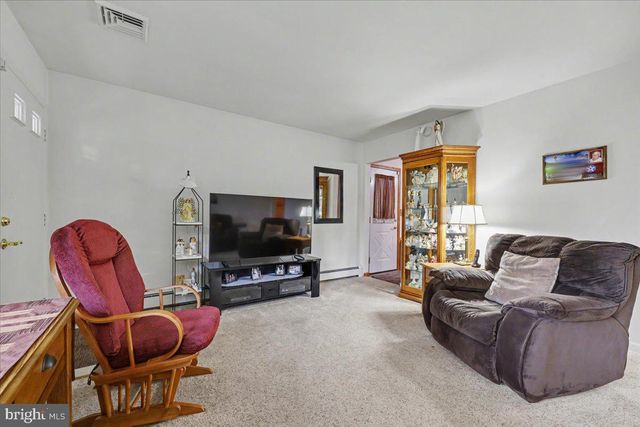 451 SAYLORS MILL RD, Spring City, PA 19475