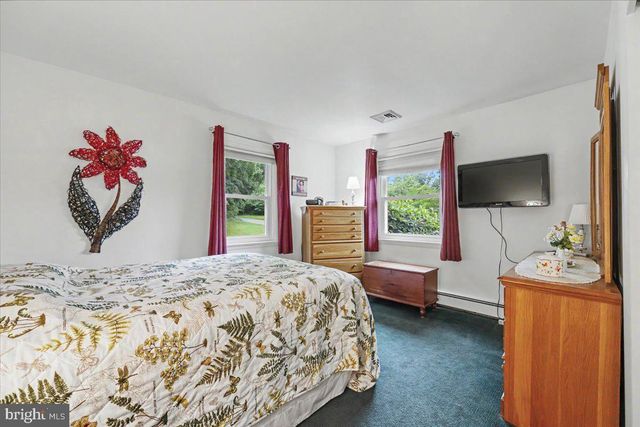 451 SAYLORS MILL RD, Spring City, PA 19475