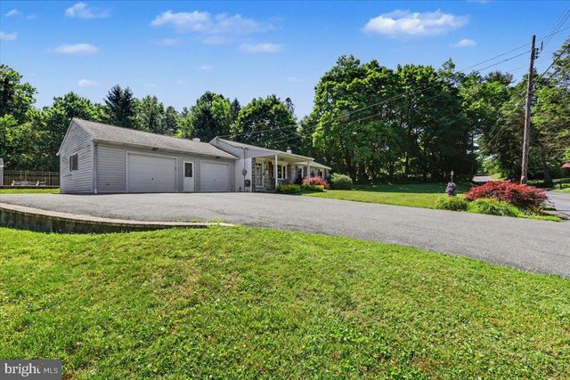 451 SAYLORS MILL RD, Spring City, PA 19475