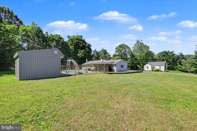 451 SAYLORS MILL RD, Spring City, PA 19475