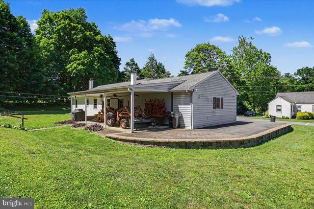 451 SAYLORS MILL RD, Spring City, PA 19475