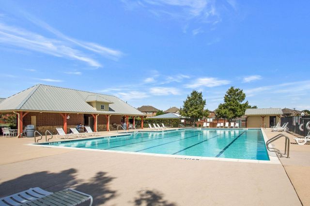 4138 Petersburg Drive, Fort Worth, TX 76244