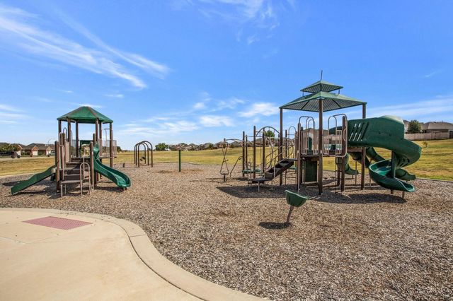 4138 Petersburg Drive, Fort Worth, TX 76244