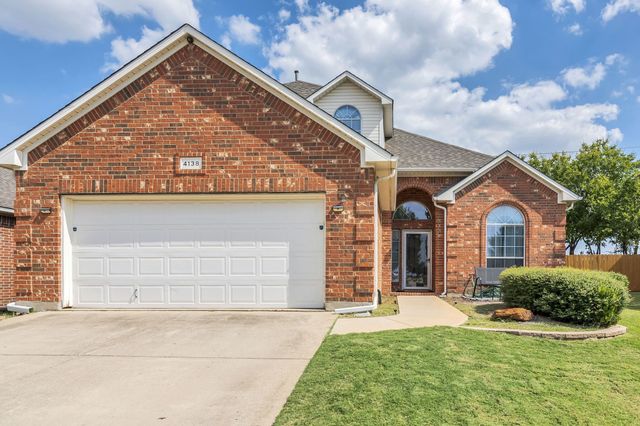 4138 Petersburg Drive, Fort Worth, TX 76244
