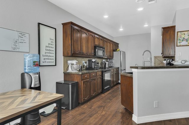 4138 Petersburg Drive, Fort Worth, TX 76244