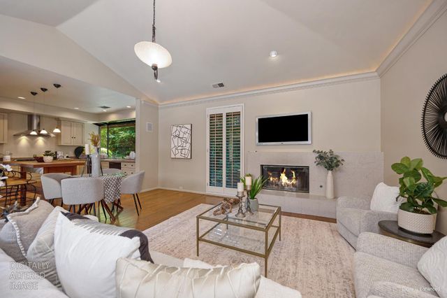 11390 Huntington Village Ln, Gold River, CA 95670