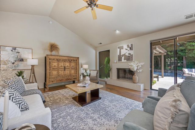 11390 Huntington Village Ln, Gold River, CA 95670