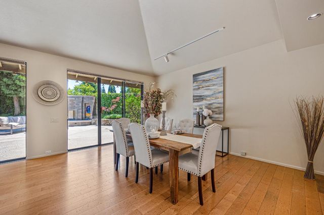11390 Huntington Village Ln, Gold River, CA 95670