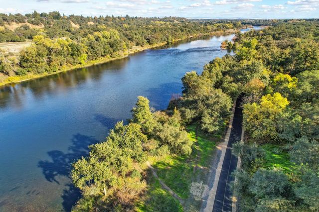 11390 Huntington Village Ln, Gold River, CA 95670