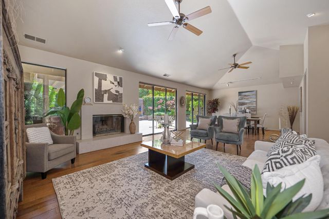 11390 Huntington Village Ln, Gold River, CA 95670