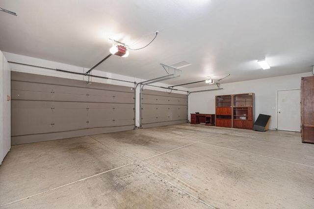 11390 Huntington Village Ln, Gold River, CA 95670