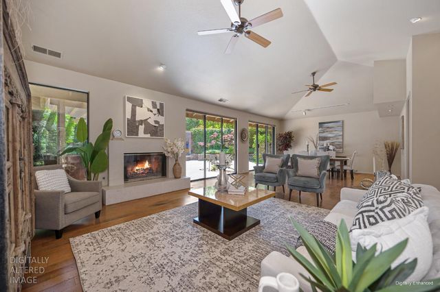 11390 Huntington Village Ln, Gold River, CA 95670