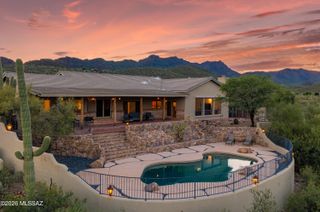 5290 W Rhyolite Loop, Tucson, AZ 85745