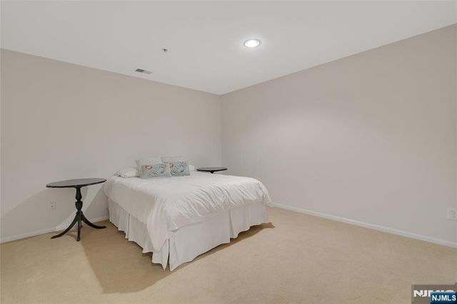 114 Ridge Drive, Pompton Lakes, NJ 07442