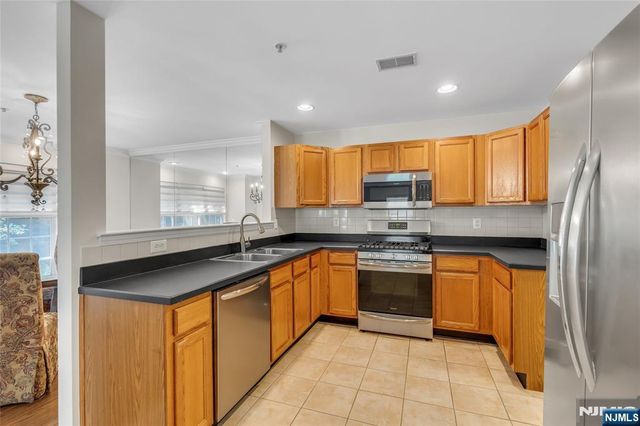 114 Ridge Drive, Pompton Lakes, NJ 07442