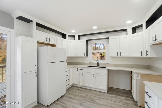 5600 E Hanthorn Road, Lima, OH 45806