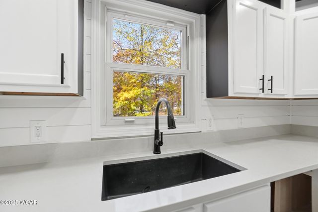 5600 E Hanthorn Road, Lima, OH 45806