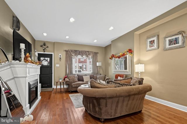 348 JACKSON STREET, Philadelphia, PA 19148