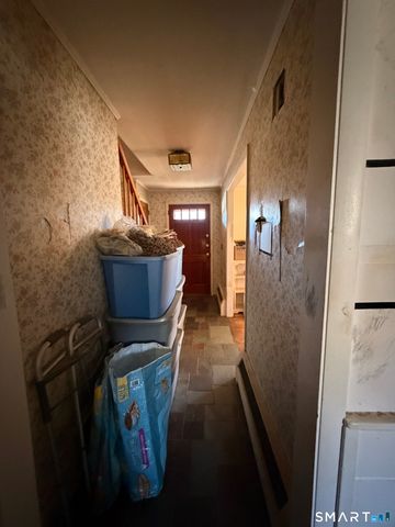 45 Meadow Way, Meriden, CT 06450