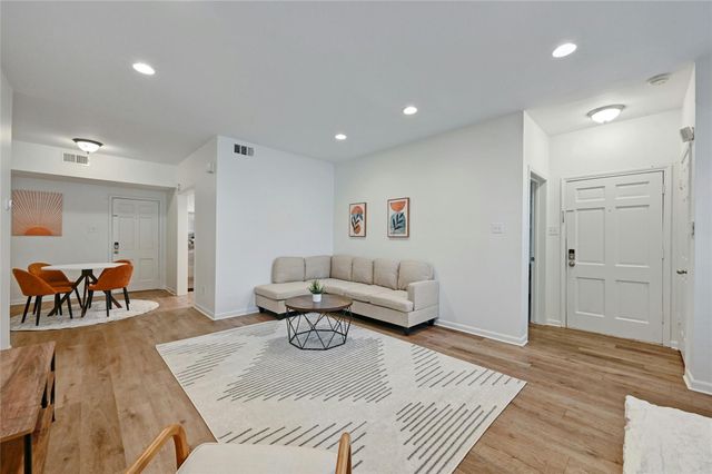 2529 Rio Grande ST 35, Austin, TX 78705