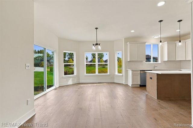 24454 Pembrooke Drive, South Lyon, MI 48178