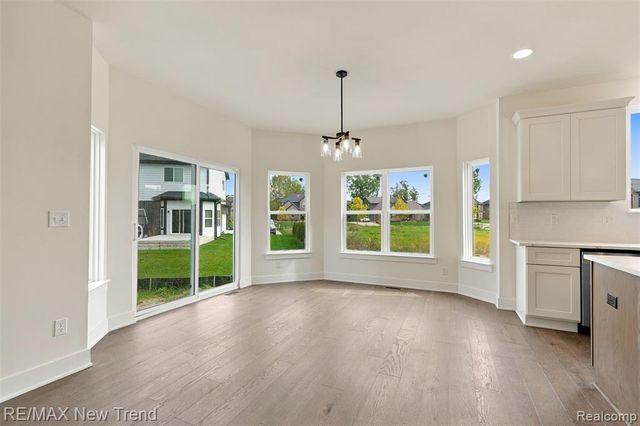 24454 Pembrooke Drive, South Lyon, MI 48178