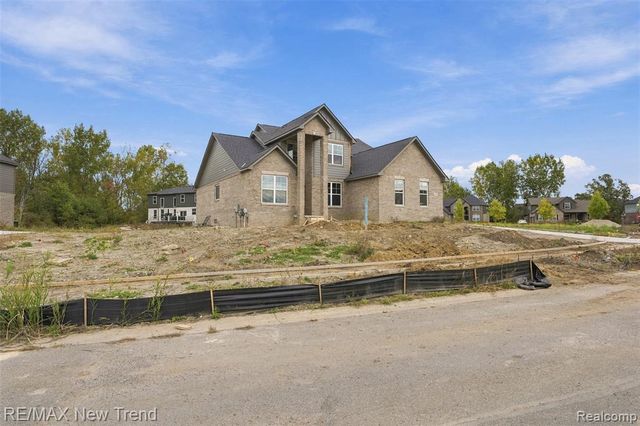 24454 Pembrooke Drive, South Lyon, MI 48178