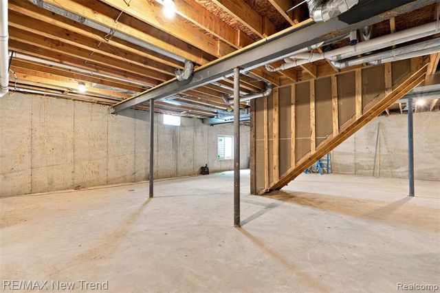 24454 Pembrooke Drive, South Lyon, MI 48178