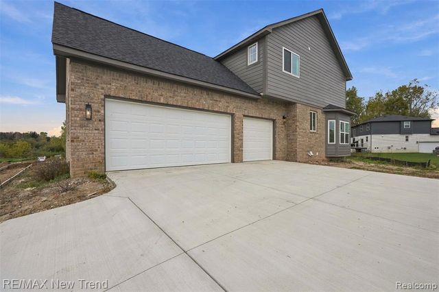 24454 Pembrooke Drive, South Lyon, MI 48178