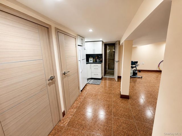 526 Beach 132nd Street, Belle Harbor, NY 11694