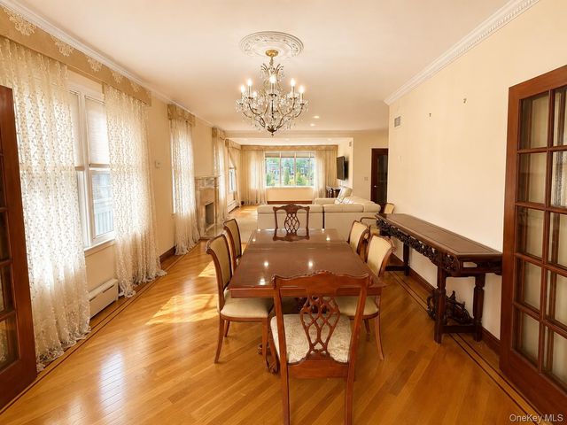 526 Beach 132nd Street, Belle Harbor, NY 11694