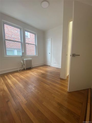 4331 Murdock Avenue, Bronx, NY 10466