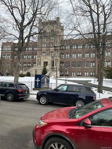 4331 Murdock Avenue, Bronx, NY 10466