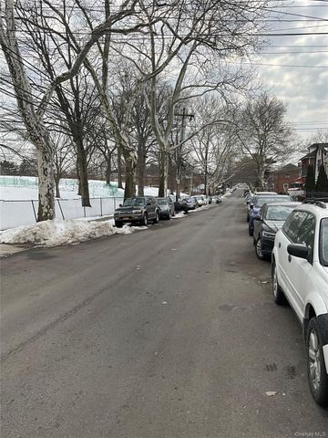 4331 Murdock Avenue, Bronx, NY 10466