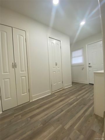 4331 Murdock Avenue, Bronx, NY 10466