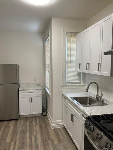 4331 Murdock Avenue, Bronx, NY 10466