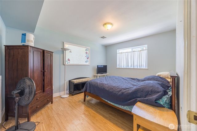 80 Sunshine Plaza, Sequim, WA 98382