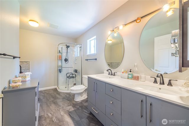 80 Sunshine Plaza, Sequim, WA 98382