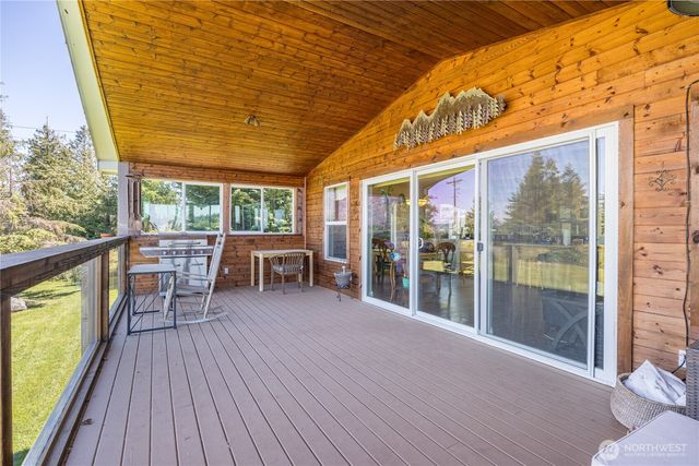 80 Sunshine Plaza, Sequim, WA 98382